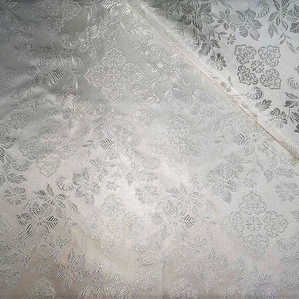 Silk white (Guslitsa) Silk white (Guslitsa)