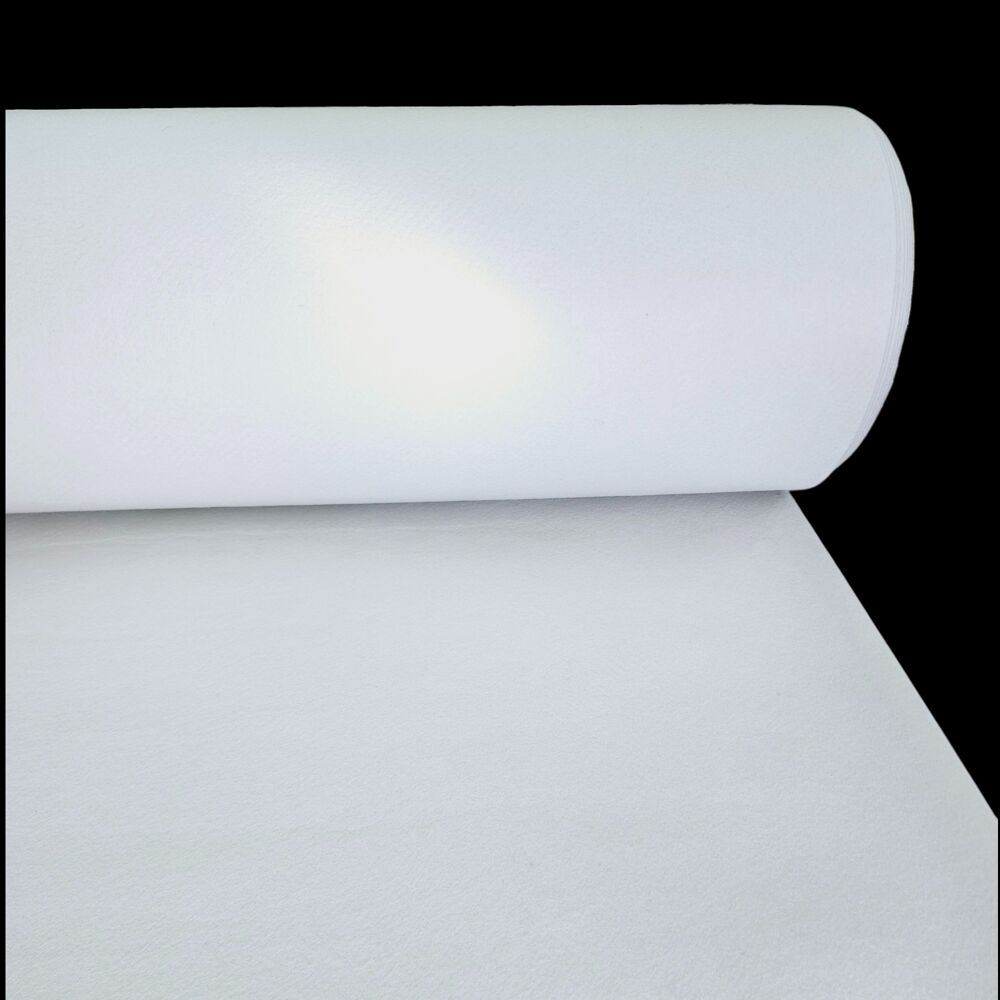 Nonwoven material for phelonion stiffening Nonwoven material for phelonion stiffening