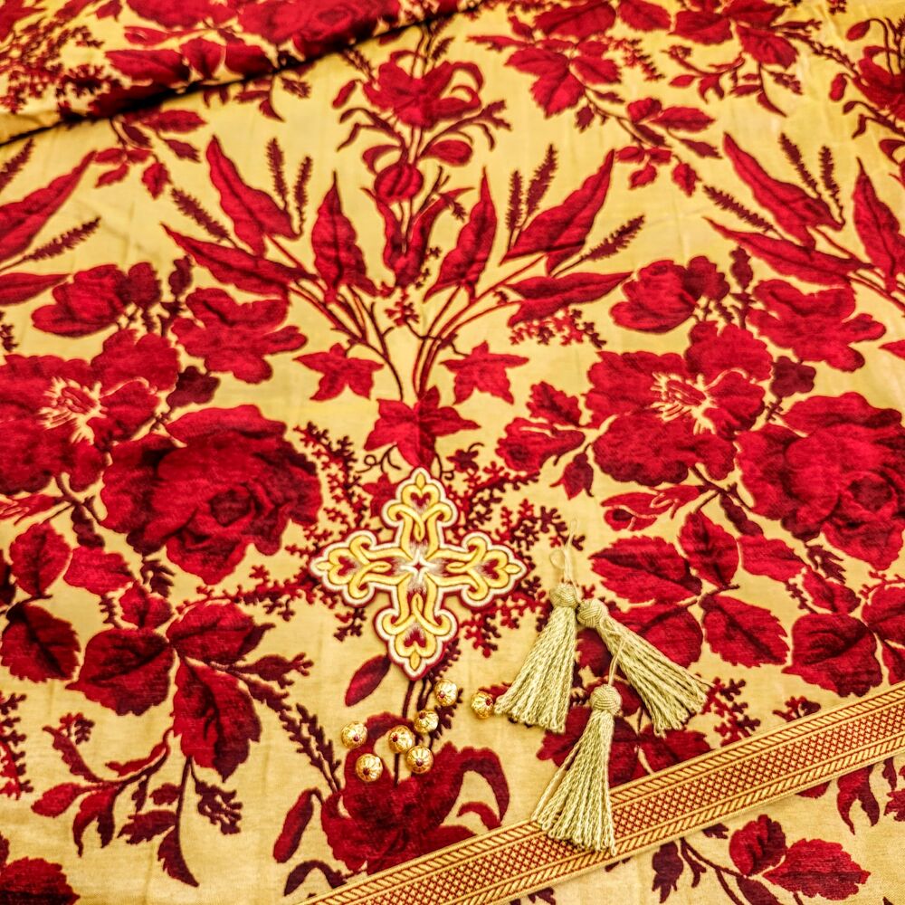 Chenille brocade for vestments (Gordenia) (210 cm wide) Chenille brocade for vestments (Gordenia) (210 cm wide)