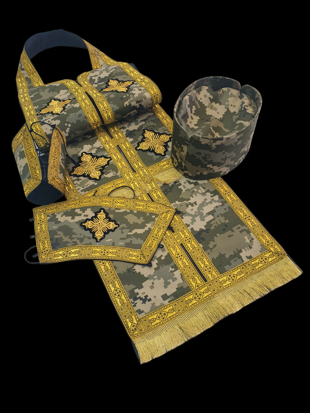 Required set for a chaplain with a Romanian kamilavka