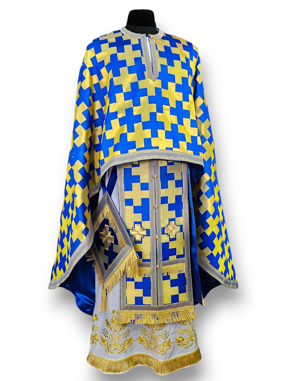 Greek style vestment with the liturgocal set (Polistavriy) Greek style vestment with the liturgocal set (Polistavriy)