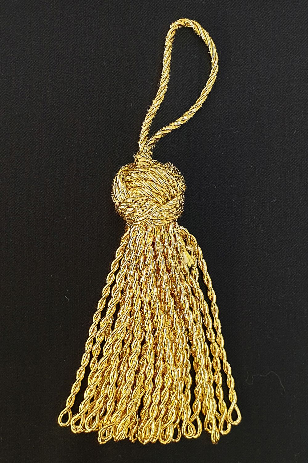 Tassel with large knot lurex 7 cm golden
