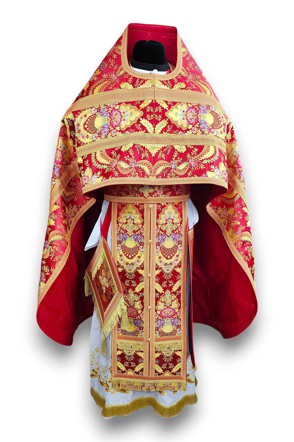 Red Priestly Vestments for Easter Red Priestly Vestments for Easter