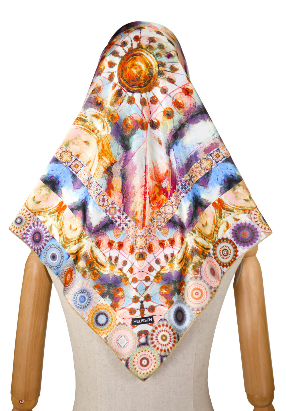 Headscarf (Church of Nicholas on the water chandelier)
