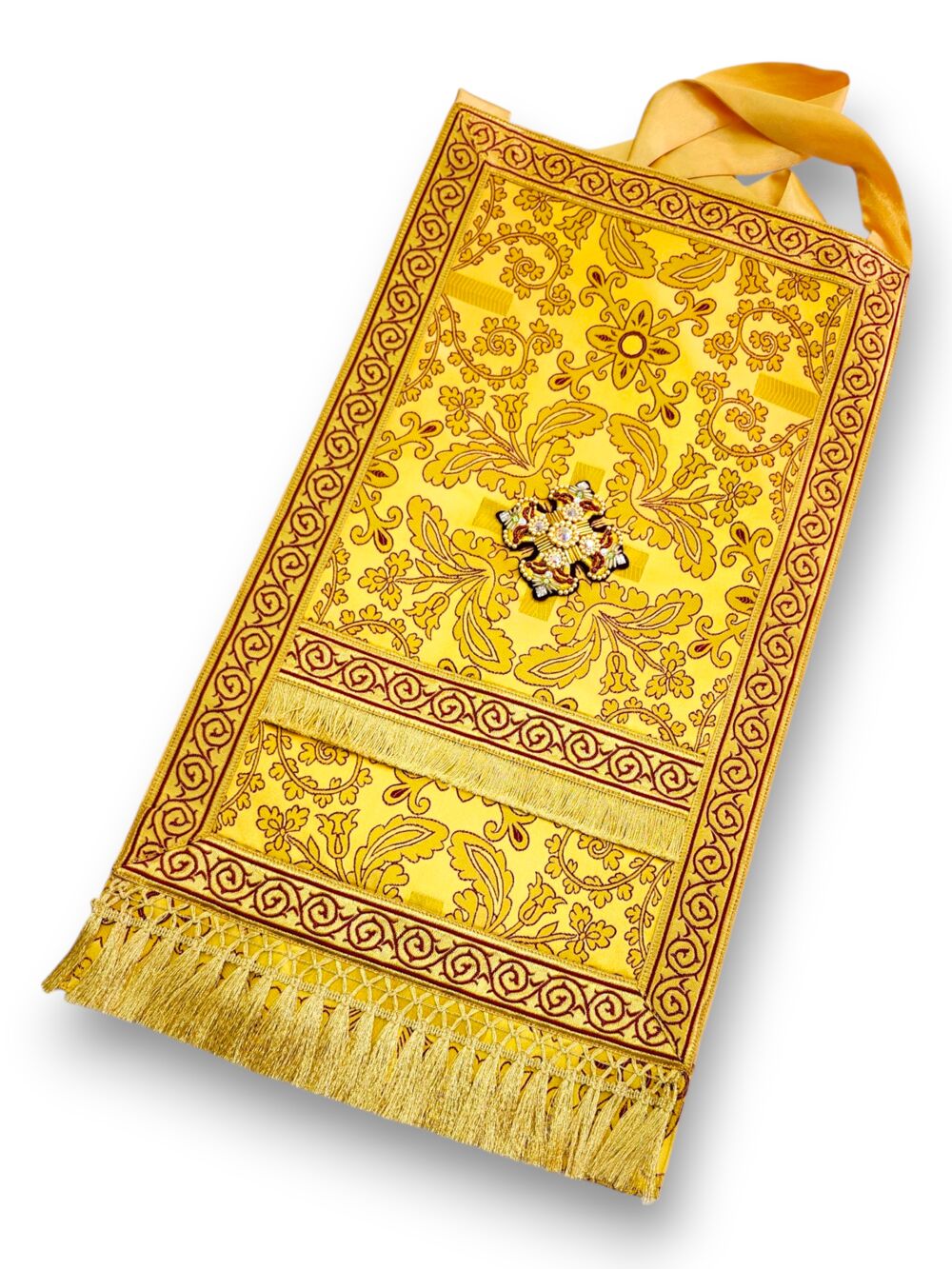 Готовое облачение иерея расшитое камнями Swarovski, размер 52–54, рост 176–182 см
