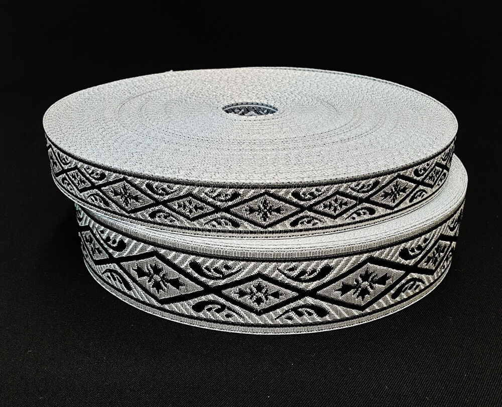 Галун для церковных облачений «Фавор» черный с серебром Галун для церковных облачений «Фавор» черный с серебром