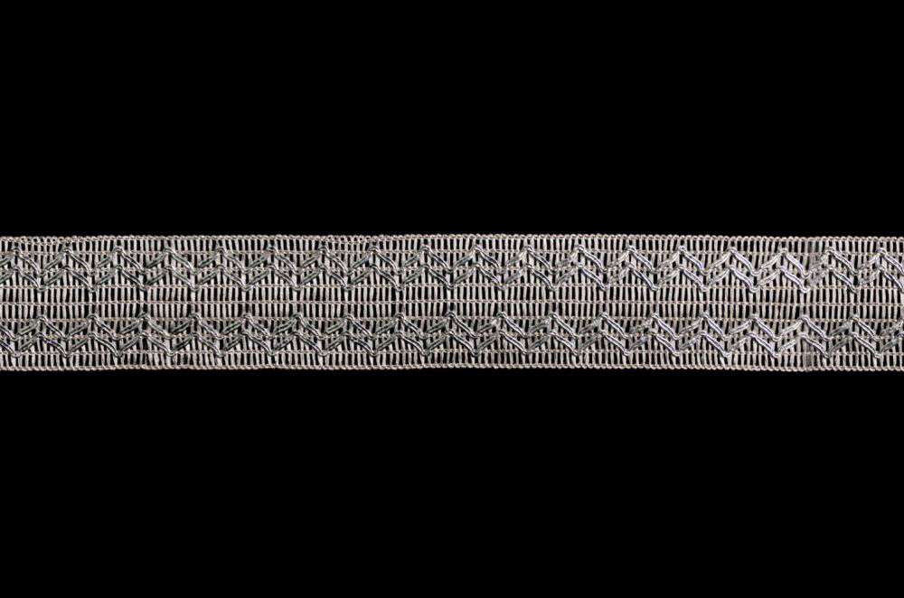 Тесьма плоская люрекс ширина 4 см в серебре Тесьма плоская люрекс ширина 4 см в серебре