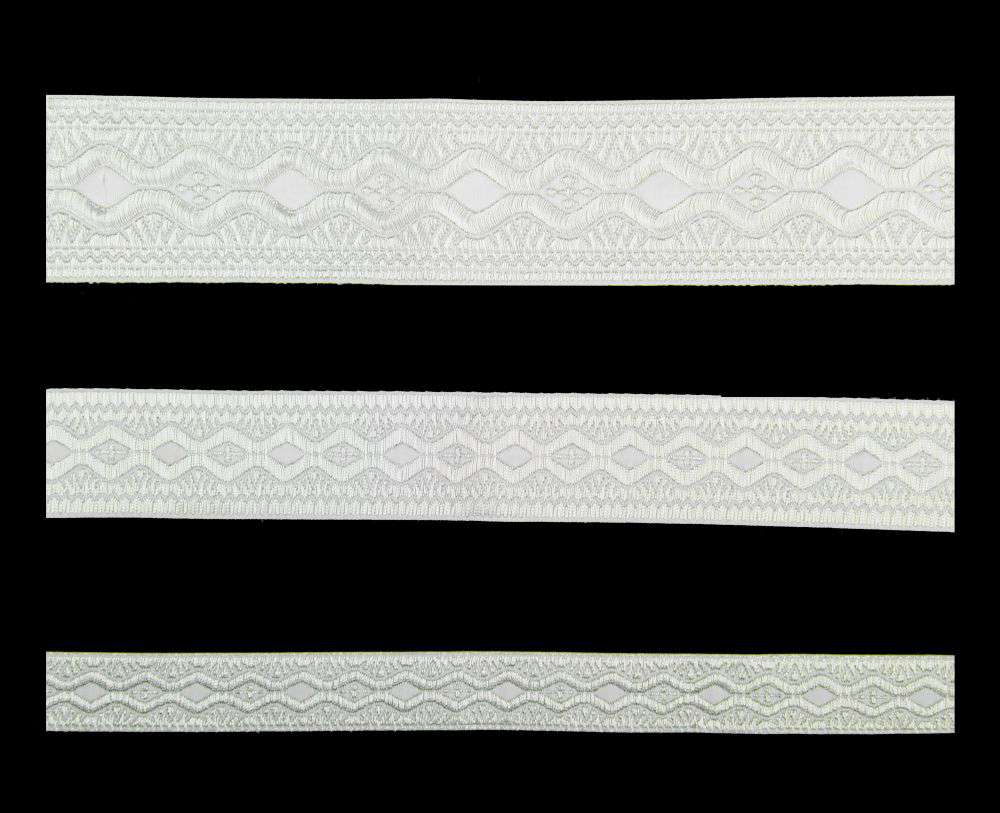 Галун «Пасха» білий зі сріблом Галун «Пасха» білий зі сріблом