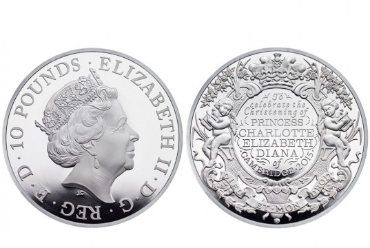 Серебряная монета, выпущенная лимитированной серией ко дню крещения принцессы Шарлотты